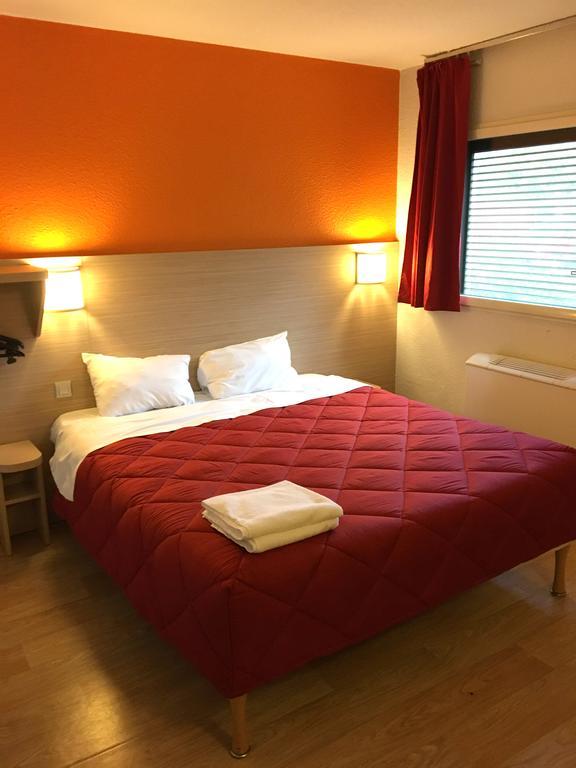 Premiere Classe Paris Ouest - Nanterre - La Defense Kültér fotó
