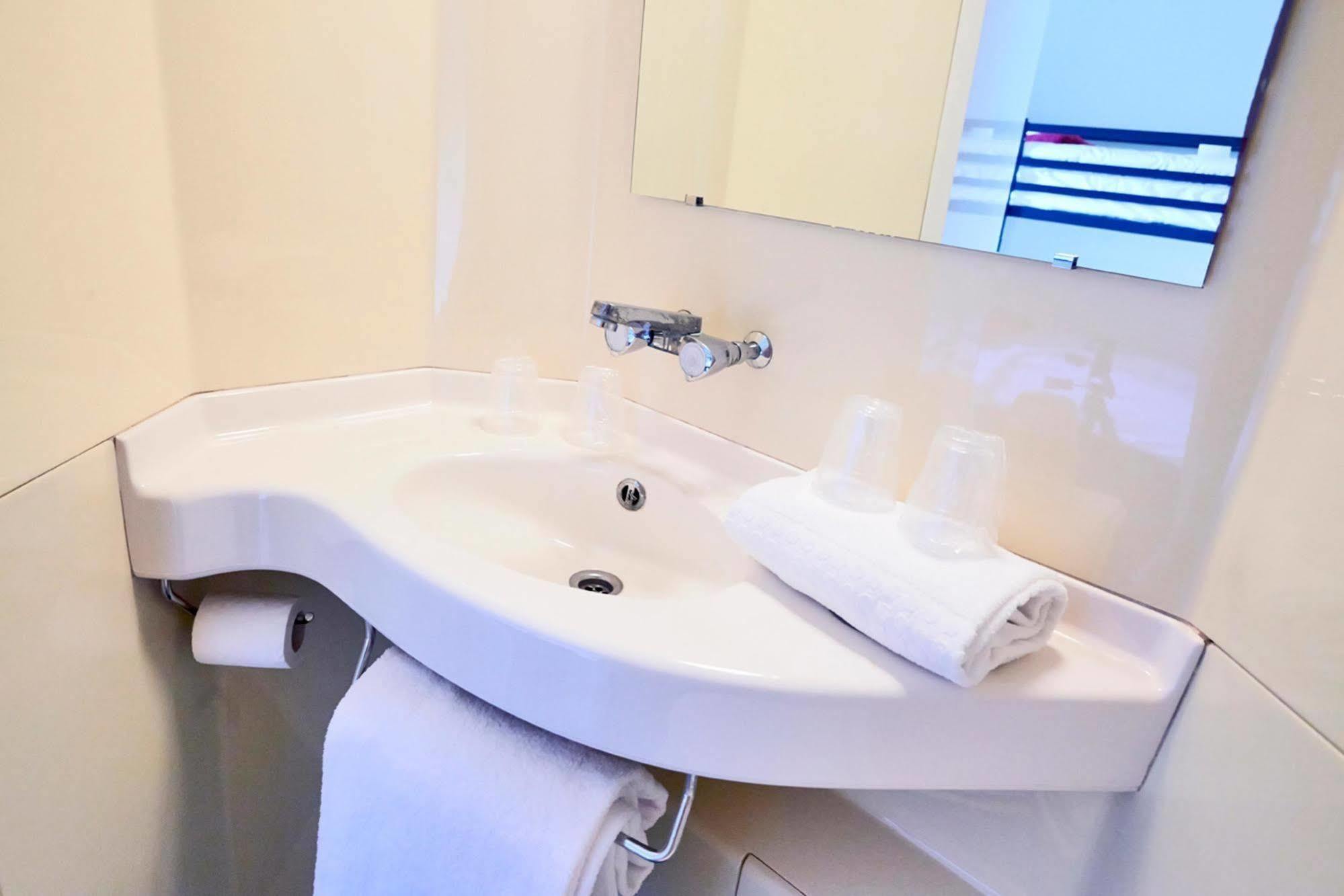 Premiere Classe Paris Ouest - Nanterre - La Defense Kültér fotó