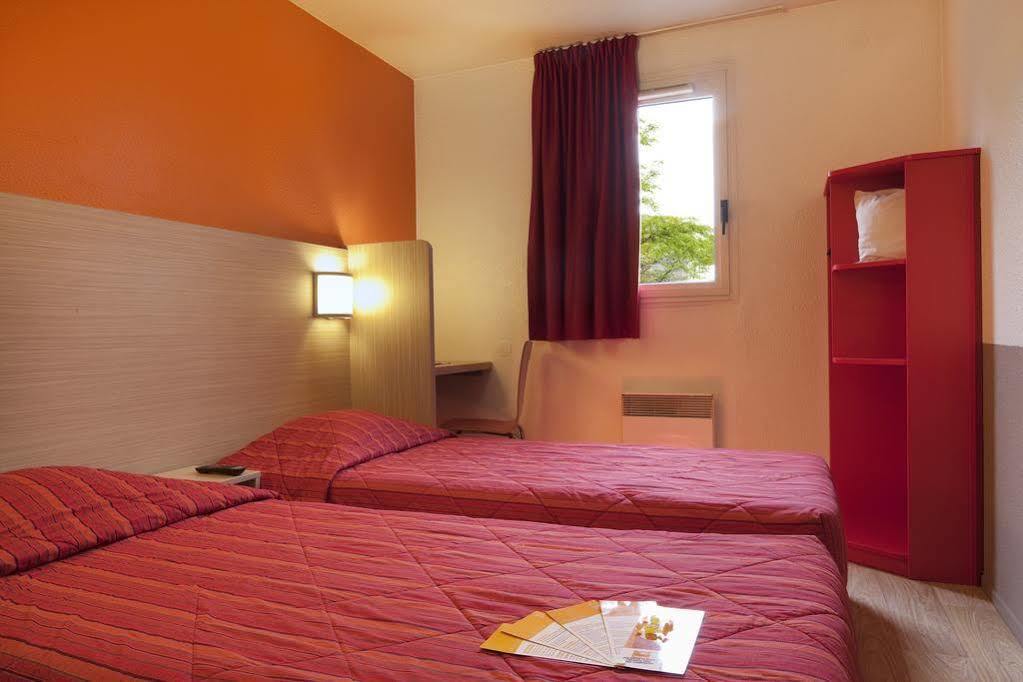 Premiere Classe Paris Ouest - Nanterre - La Defense Kültér fotó