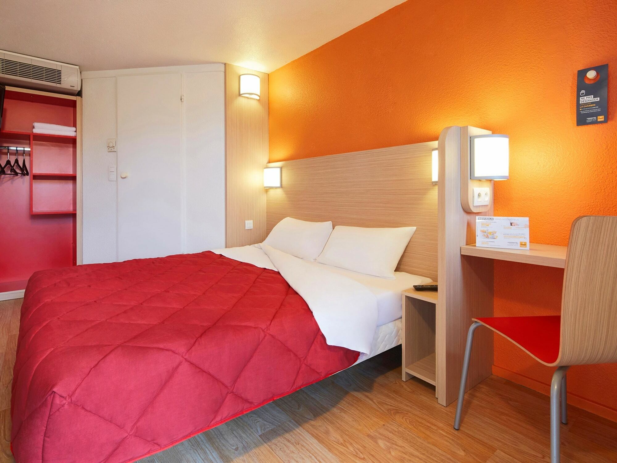 Premiere Classe Paris Ouest - Nanterre - La Defense Kültér fotó